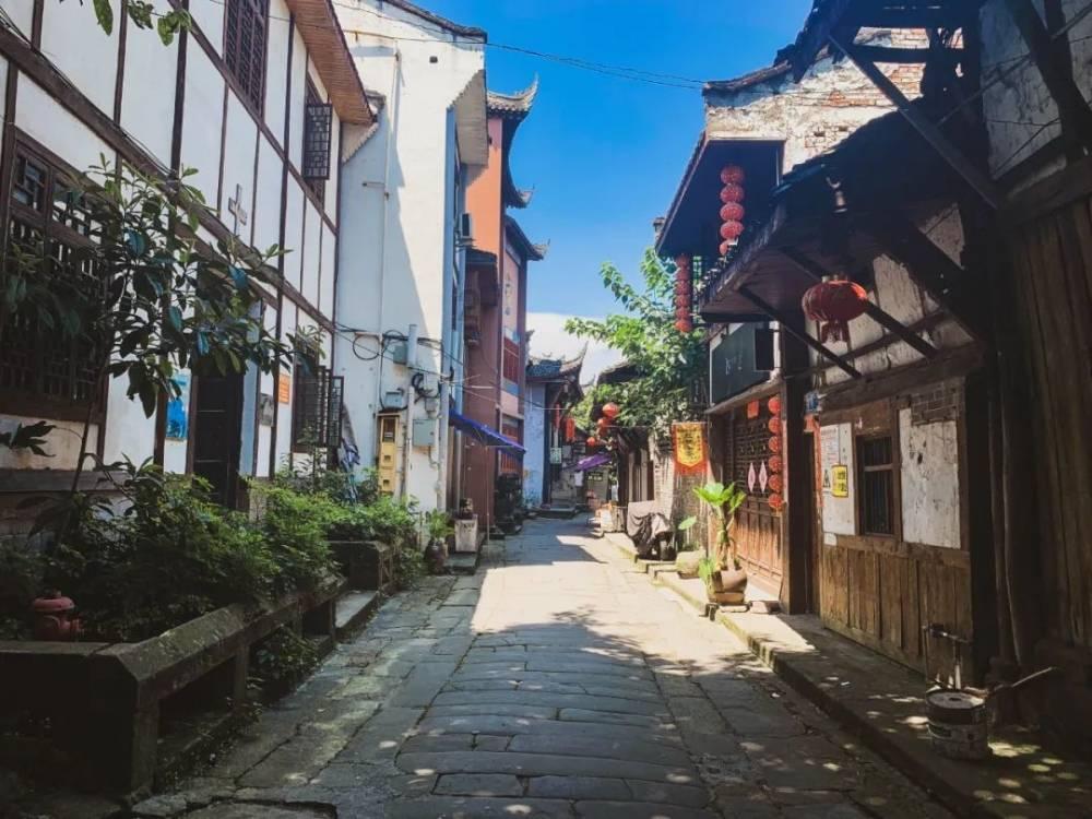 逃出奶油苹果屋